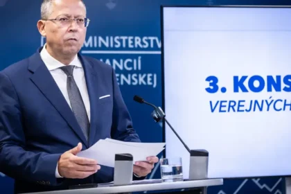 Expert: Vláda vzdala konsolidáciu. Rozpočet je predvolebný a problémov je viacero