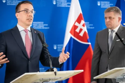 Karas: Trináste dôchodky sú pasca. Tomáš: Musia dostať konsolidáciu z hlavy