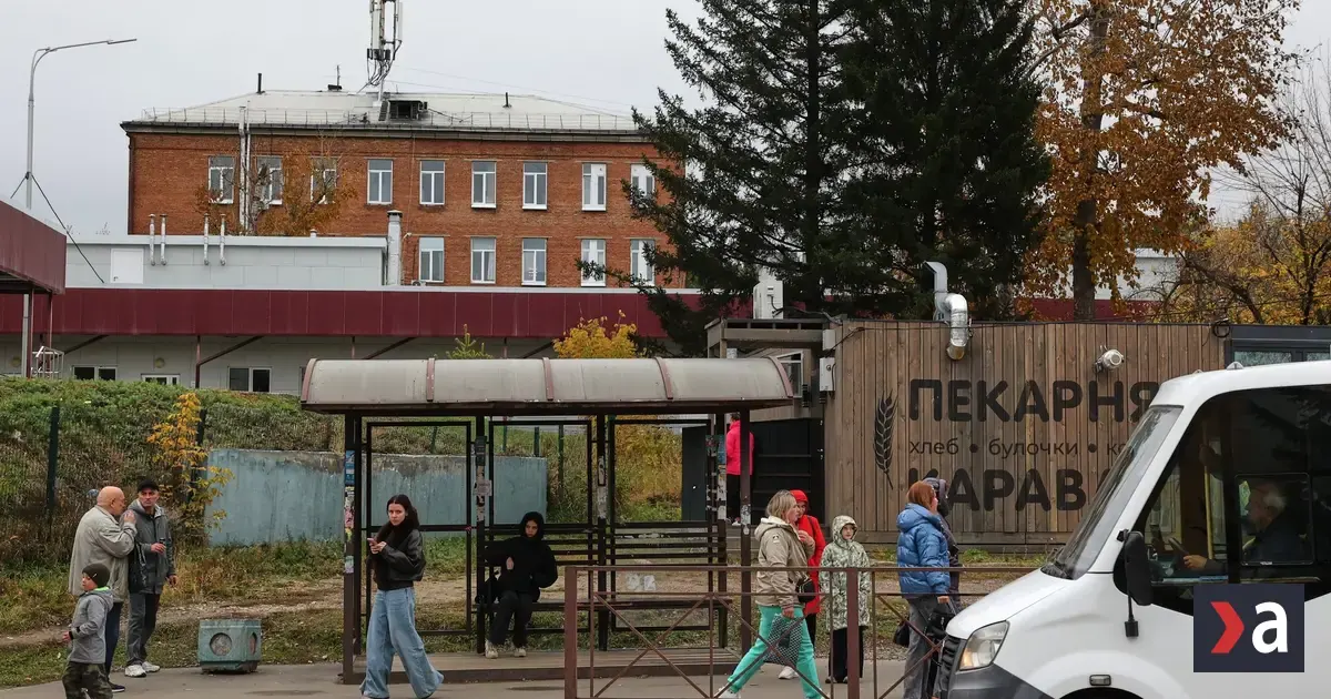 Ľudia sa bijú o antibiotiká, do ulíc sa vracajú rúška. Zabila mladú Rusku laborantku mor?
