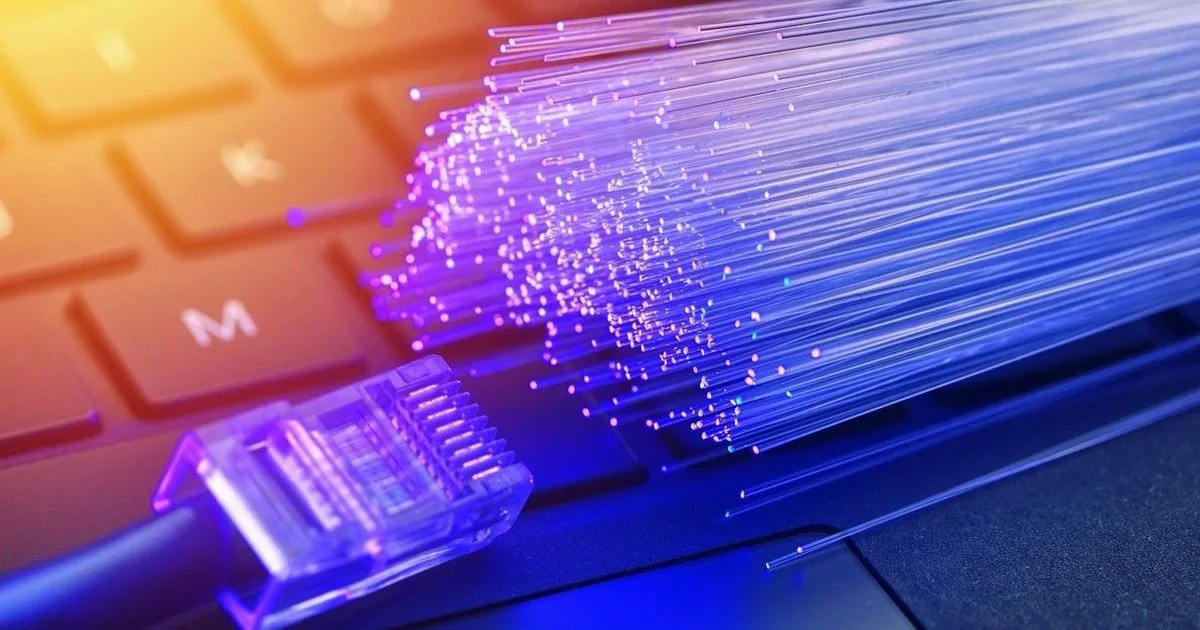 Orange zvyšuje rýchlosť optického internetu zadarmo. Kto získa výhodu?