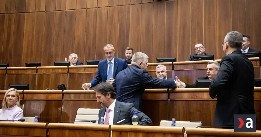 Politici nesmú svojou hlúposťou a zbabelosťou rozbiť našu budúcnosť