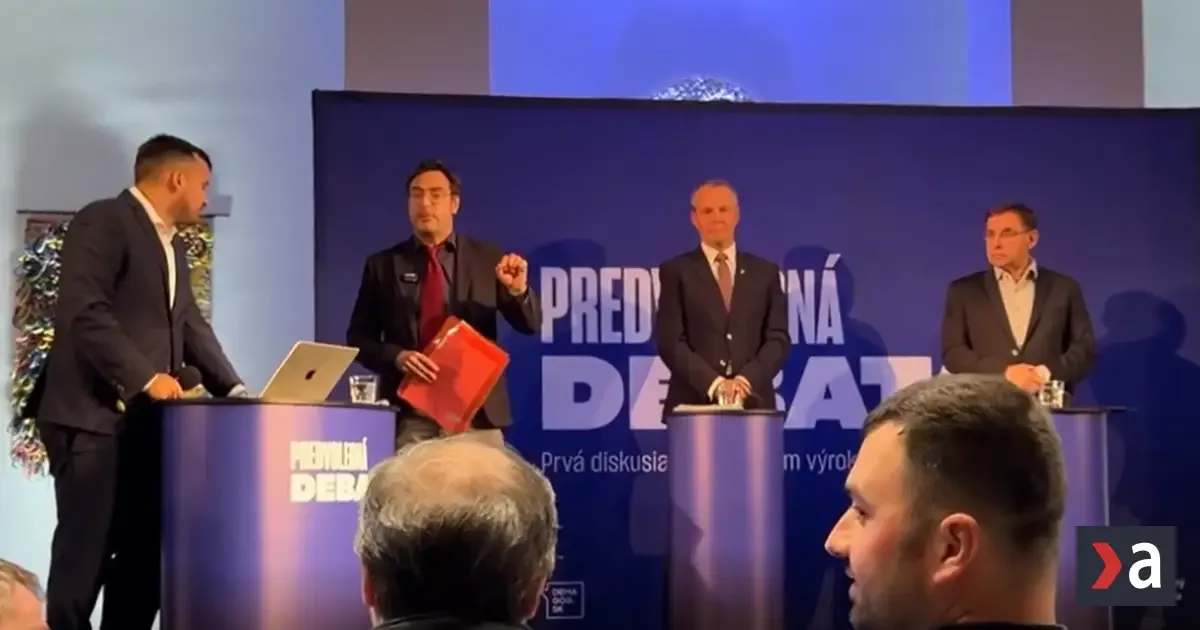Predvolebnú debatu v Žiline zrušili po tom, čo moderátor povedal: Toto nie je maštaľ