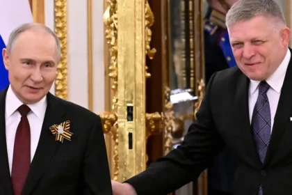 Putin chce viac diplomatov. Blanár ide do Moskvy. Káčer: čo to prinesie?