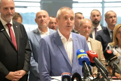 Škandál v plávaní odstrihol tisícku detí od limitov