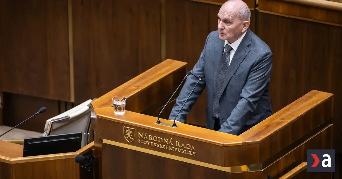 Ťah k Smeru je zástierka. Ide o to, či sa KDH odhodlá vládnuť s Progresívnym Slovenskom