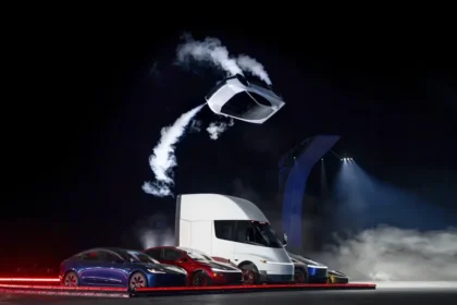 Tesla Roadster sa chce doslova vzniesť nad cestu