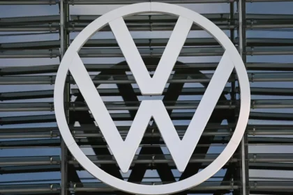Volkswagen sťahuje tisíce áut pre riziko požiaru: ktoré modely sú postihnuté
