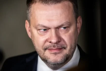 Vyšetrujú biznis ministra Migaľa s firmou, ktorá má podľa Remišovej fiktívne číslo